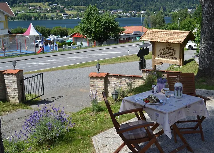 Hotel Haus Lavendel 2*